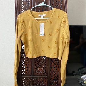 NWT Urban Outfitters Long sleeve crop top